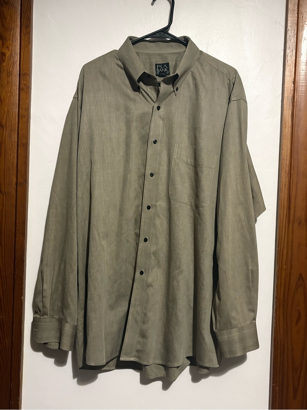 Jos. A. Bank Men’s Button-Down Shirt in Tan